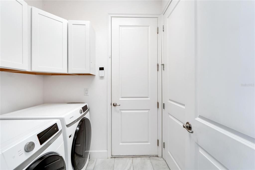 待售: $599,000 (4 贝兹, 3 浴室, 2625 平方英尺)