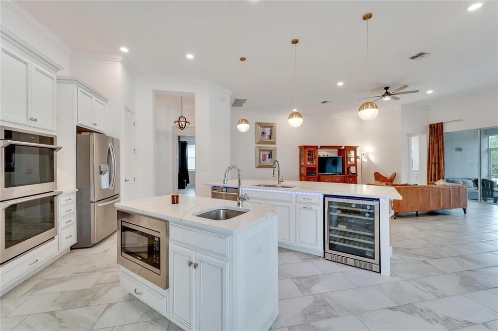 待售: $599,000 (4 贝兹, 3 浴室, 2625 平方英尺)