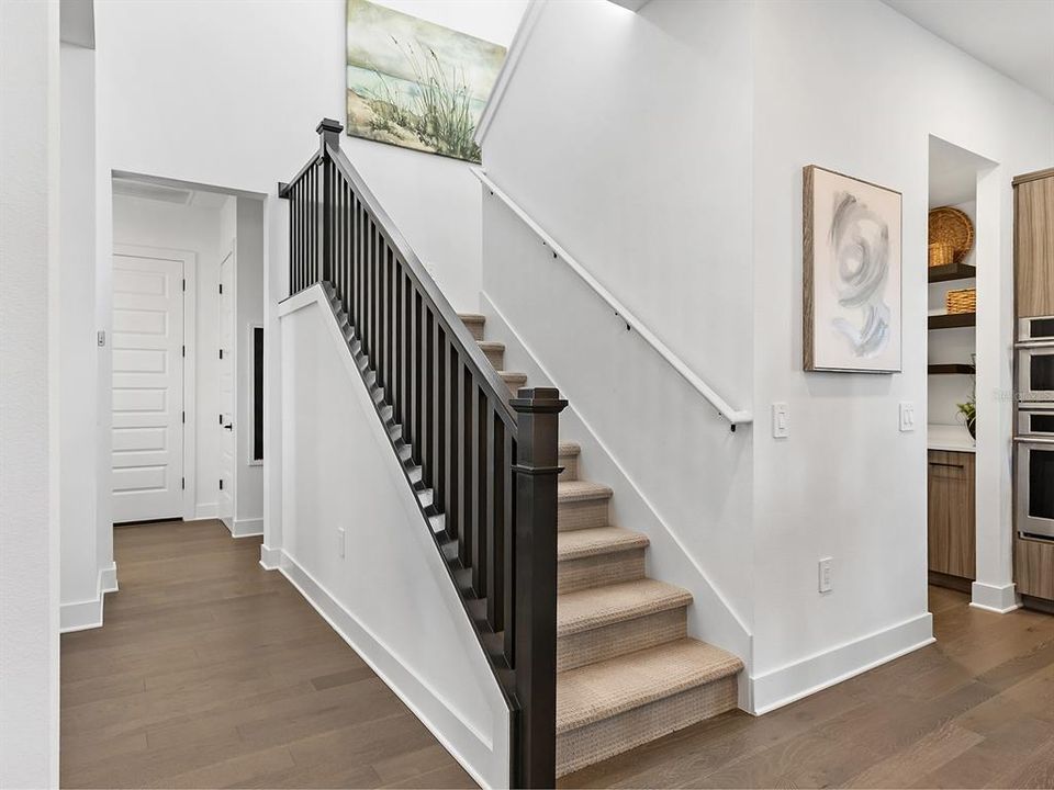 For Sale: $1,995,000 (3 beds, 3 baths, 3500 Square Feet)