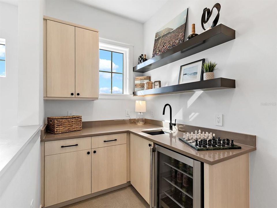 For Sale: $1,995,000 (3 beds, 3 baths, 3500 Square Feet)