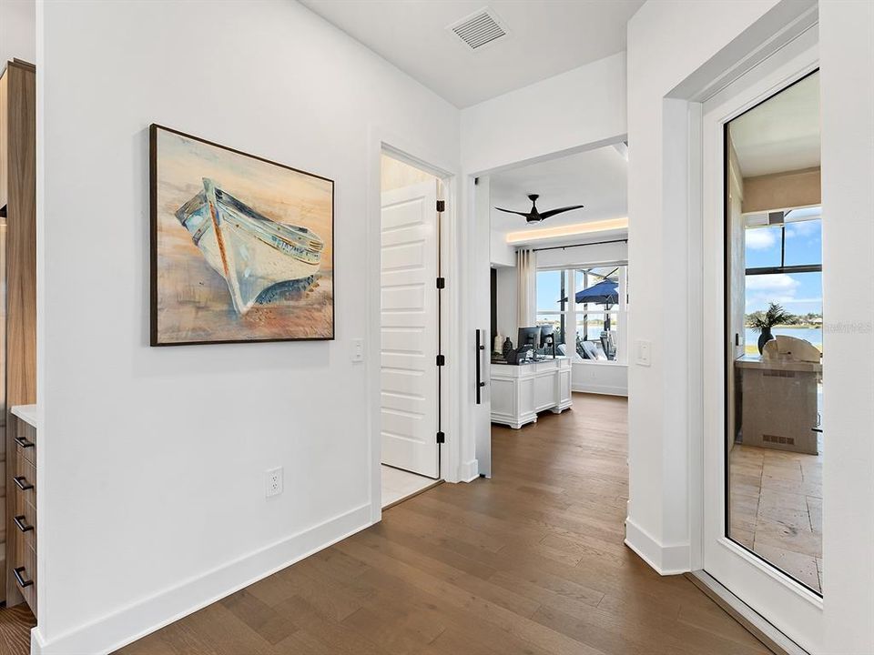 For Sale: $1,995,000 (3 beds, 3 baths, 3500 Square Feet)