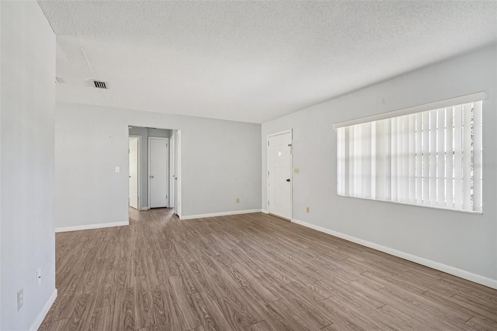 En Venta: $175,000 (2 camas, 1 baños, 982 Pies cuadrados)