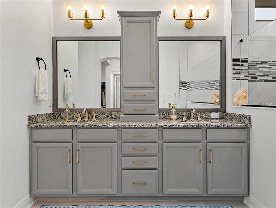 For Rent: $4,300 (4 beds, 4 baths, 3635 Square Feet)