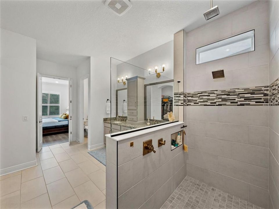 For Rent: $4,300 (4 beds, 4 baths, 3635 Square Feet)