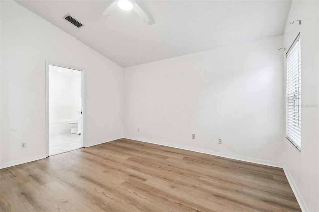 待售: $299,900 (3 贝兹, 2 浴室, 1475 平方英尺)