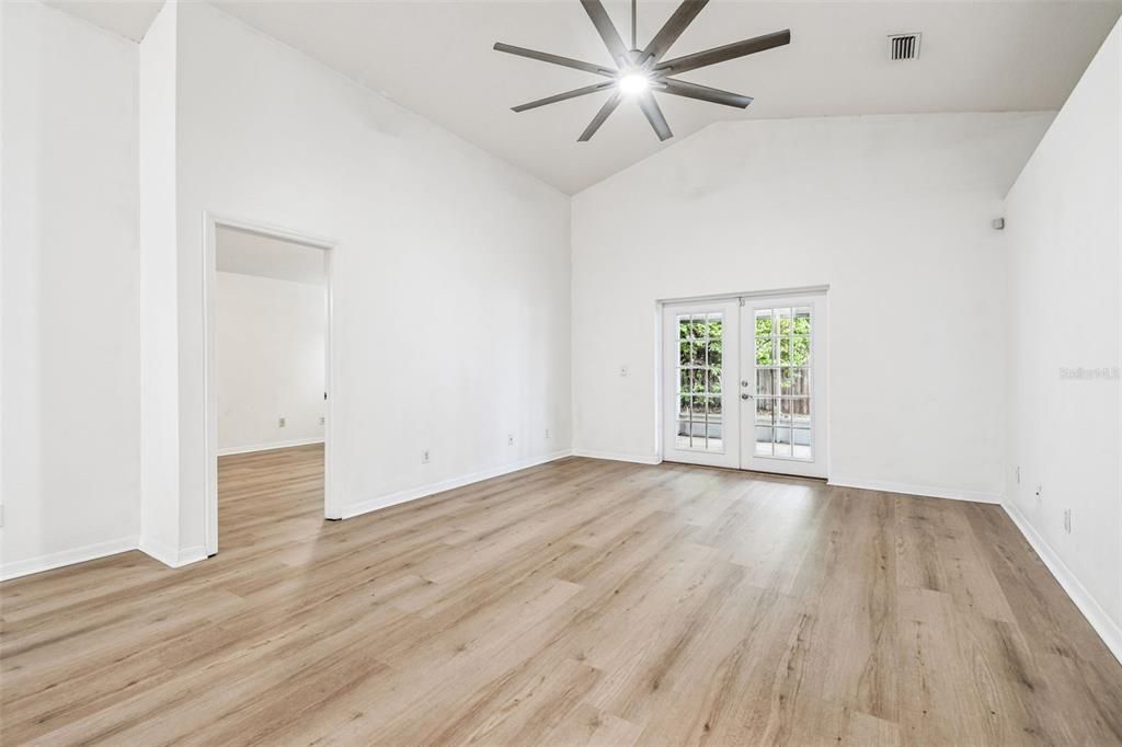 待售: $299,900 (3 贝兹, 2 浴室, 1475 平方英尺)