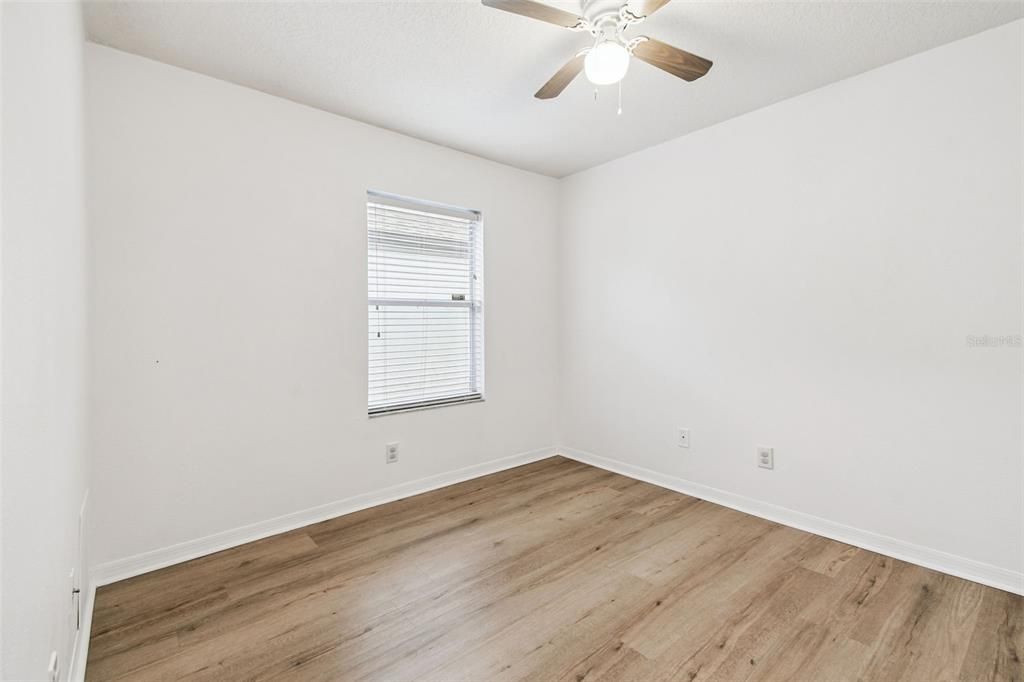 待售: $299,900 (3 贝兹, 2 浴室, 1475 平方英尺)