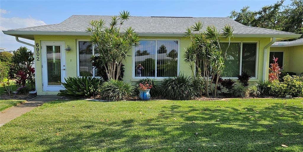 На продажу: $329,900 (2 спален, 2 ванн, 1753 Квадратных фут)