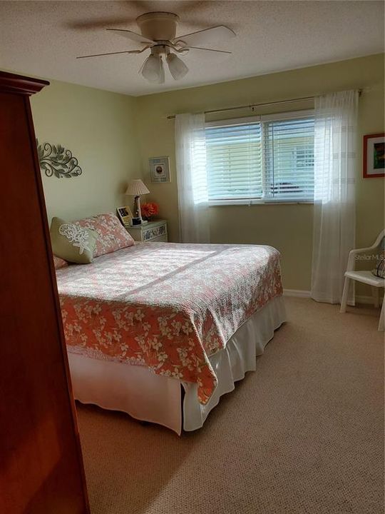 На продажу: $329,900 (2 спален, 2 ванн, 1753 Квадратных фут)