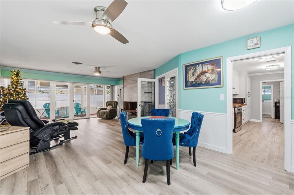 En Venta: $668,700 (4 camas, 2 baños, 1936 Pies cuadrados)