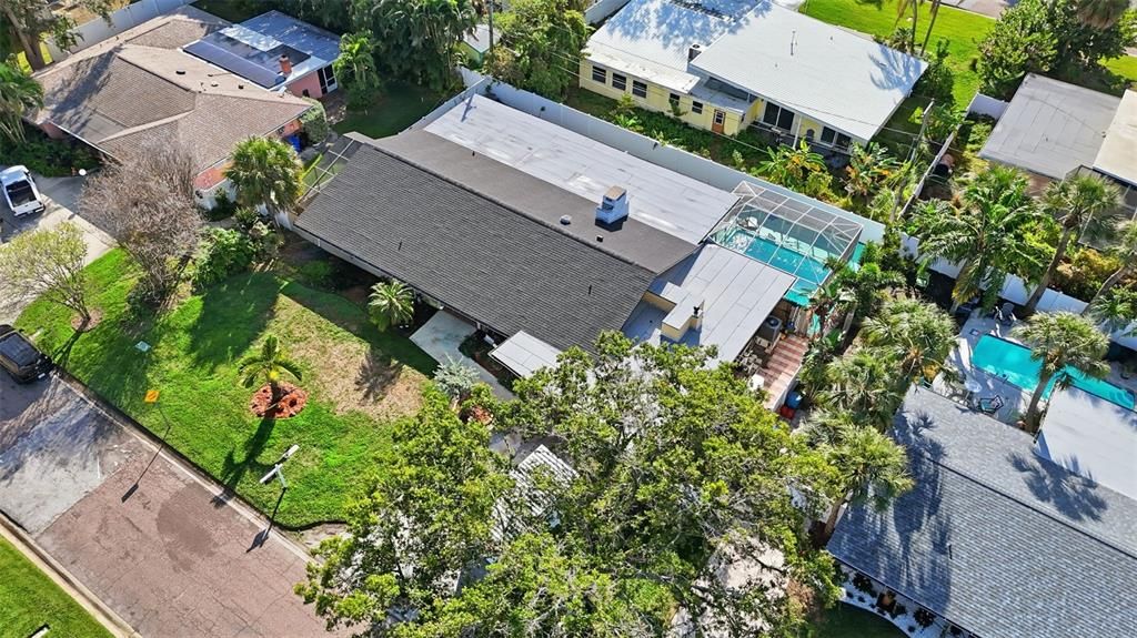 En Venta: $668,700 (4 camas, 2 baños, 1936 Pies cuadrados)