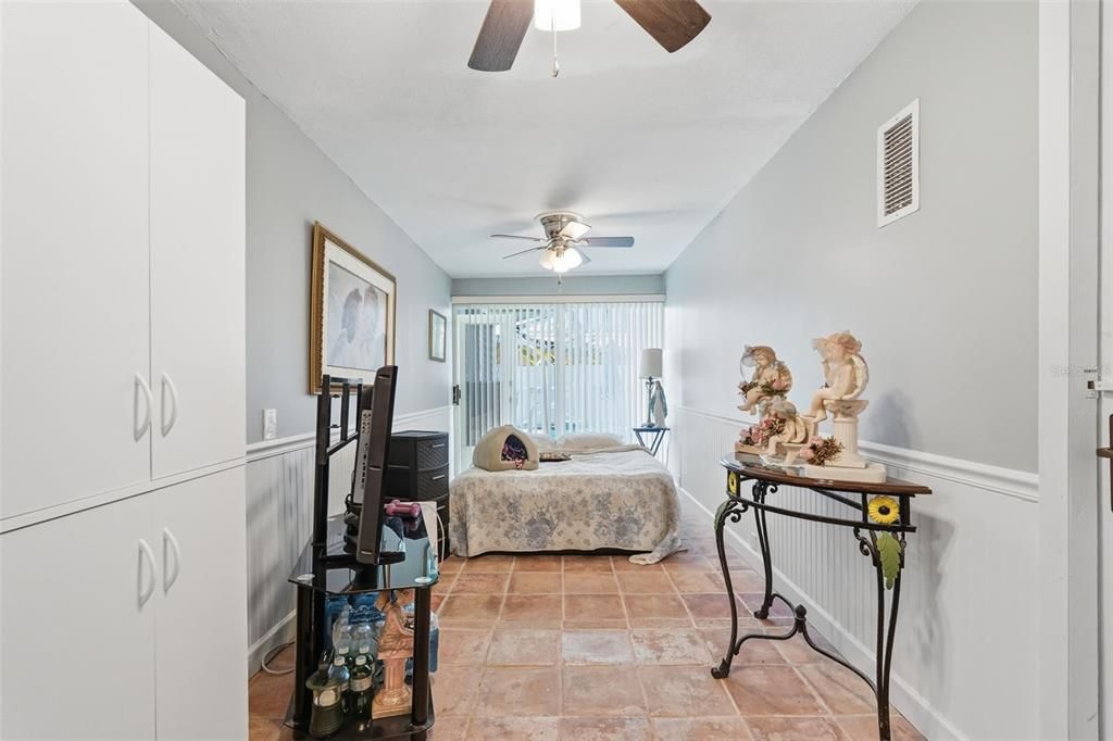 En Venta: $668,700 (4 camas, 2 baños, 1936 Pies cuadrados)