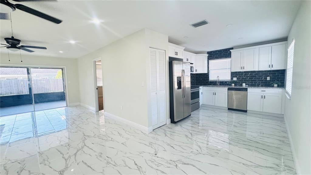 В аренду: $2,400 (3 спален, 2 ванн, 1548 Квадратных фут)