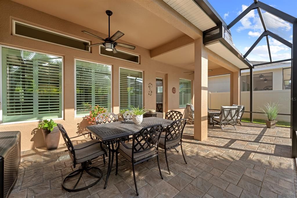 For Sale: $599,000 (4 beds, 3 baths, 2514 Square Feet)