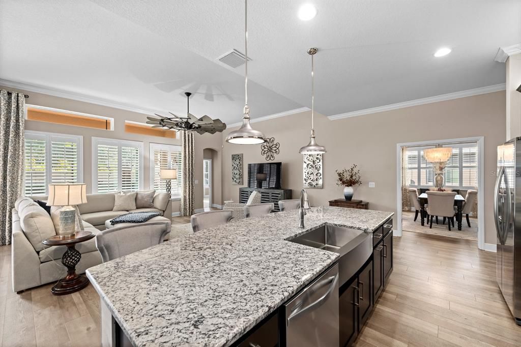 For Sale: $599,000 (4 beds, 3 baths, 2514 Square Feet)