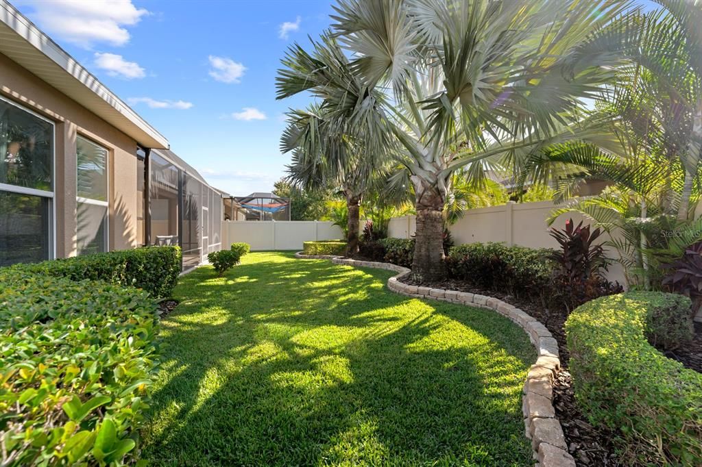 For Sale: $599,000 (4 beds, 3 baths, 2514 Square Feet)