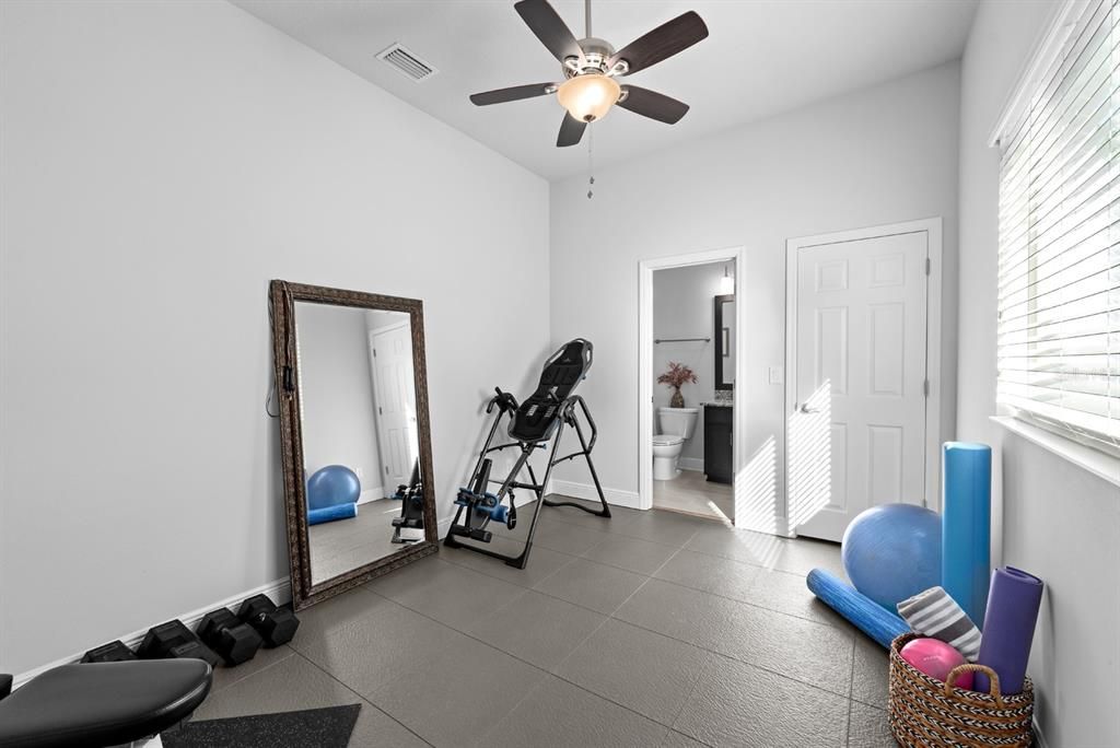 For Sale: $599,000 (4 beds, 3 baths, 2514 Square Feet)