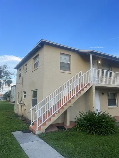 В аренду: $1,300 (2 спален, 1 ванн, 784 Квадратных фут)