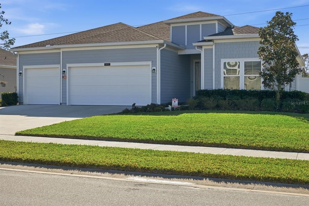 For Sale: $479,900 (4 beds, 2 baths, 2332 Square Feet)