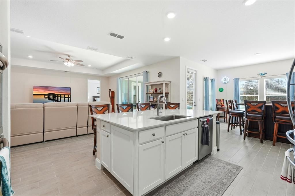 For Sale: $479,900 (4 beds, 2 baths, 2332 Square Feet)