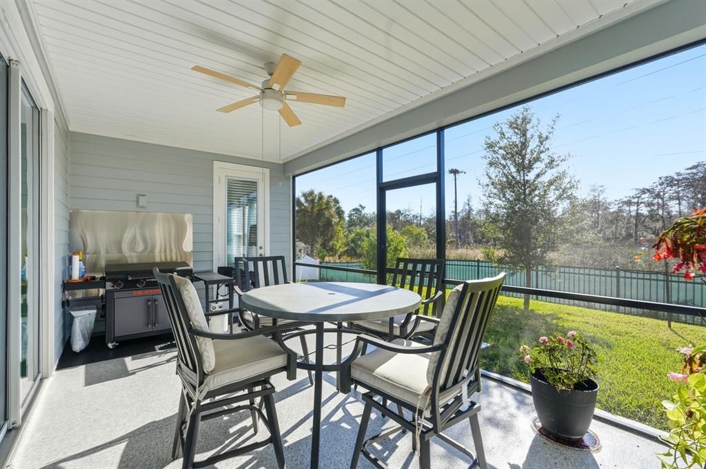 For Sale: $479,900 (4 beds, 2 baths, 2332 Square Feet)