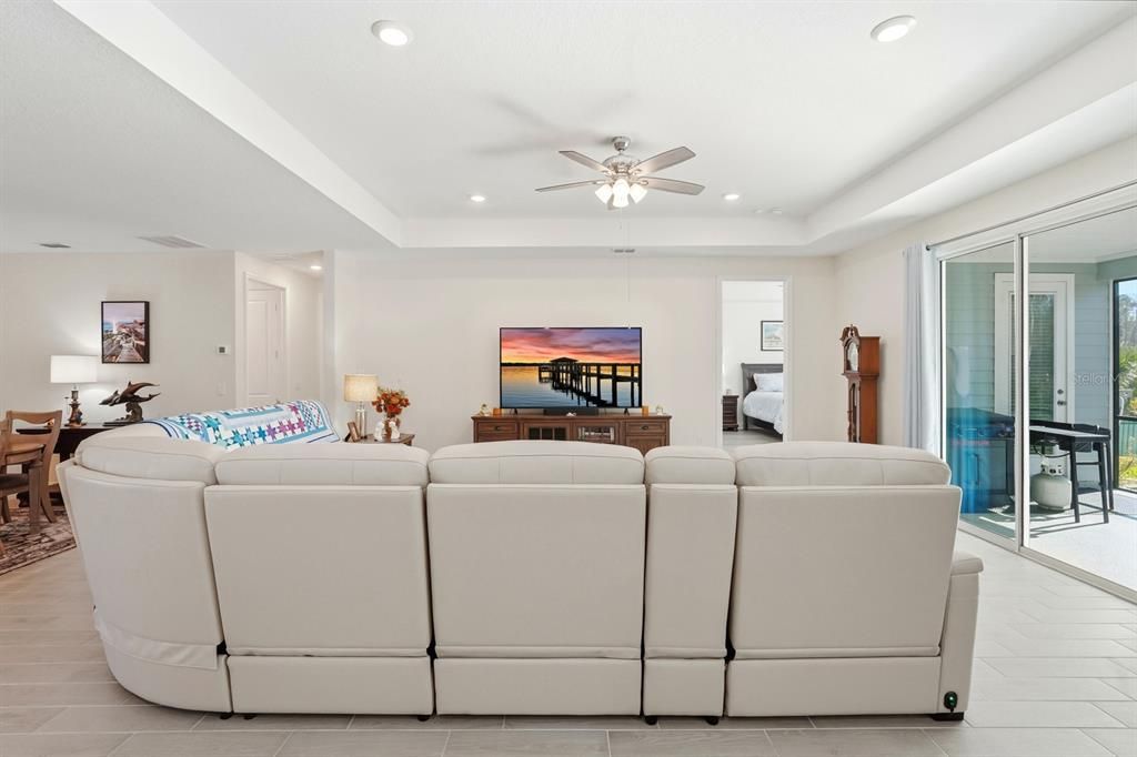 For Sale: $479,900 (4 beds, 2 baths, 2332 Square Feet)