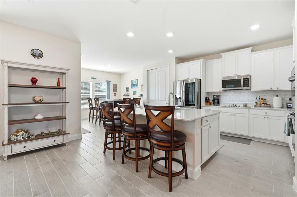 For Sale: $479,900 (4 beds, 2 baths, 2332 Square Feet)