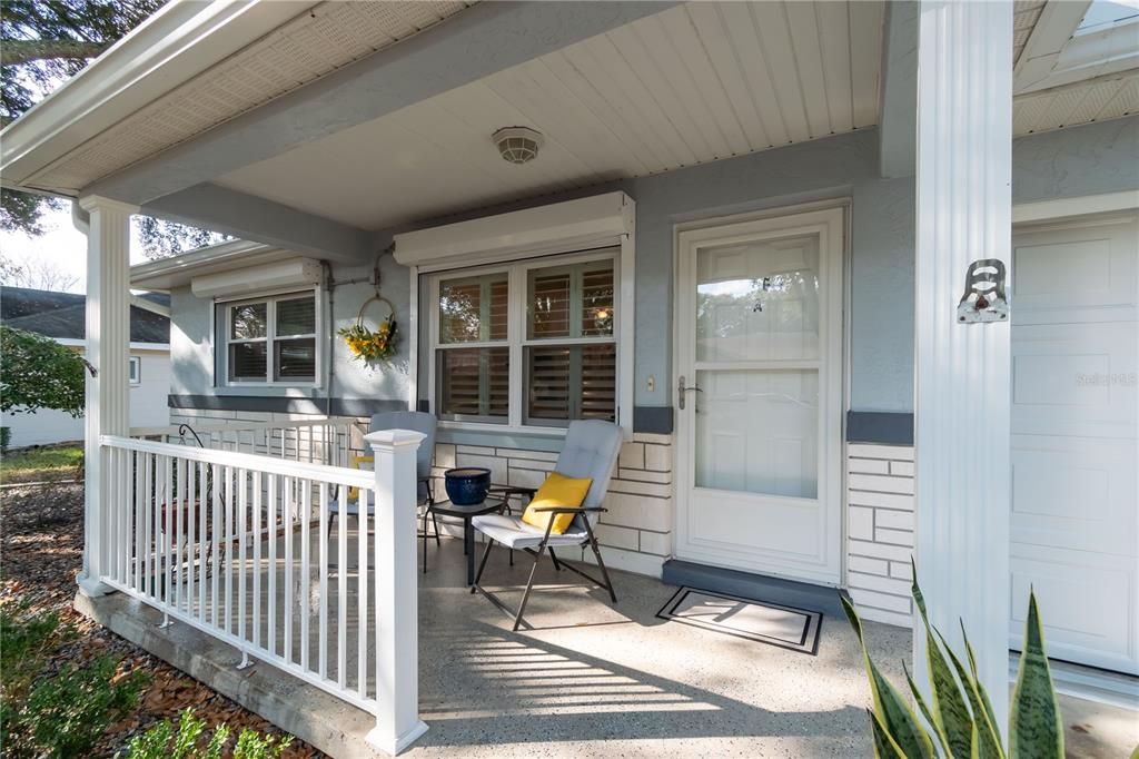 For Sale: $164,500 (2 beds, 2 baths, 1215 Square Feet)