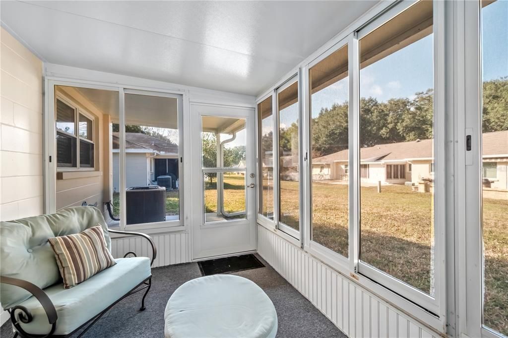 For Sale: $164,500 (2 beds, 2 baths, 1215 Square Feet)