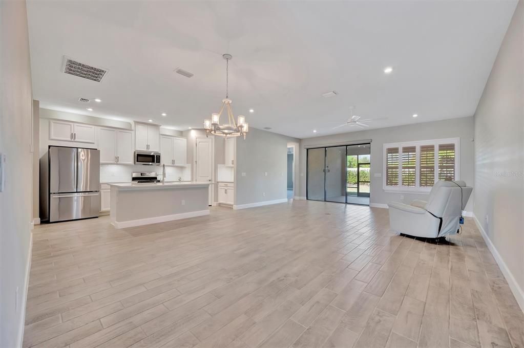 For Sale: $515,000 (3 beds, 2 baths, 1828 Square Feet)