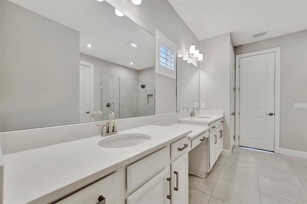 For Sale: $515,000 (3 beds, 2 baths, 1828 Square Feet)