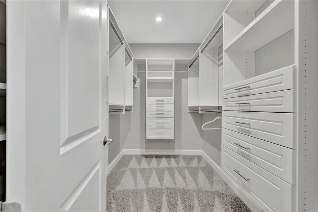 For Sale: $515,000 (3 beds, 2 baths, 1828 Square Feet)