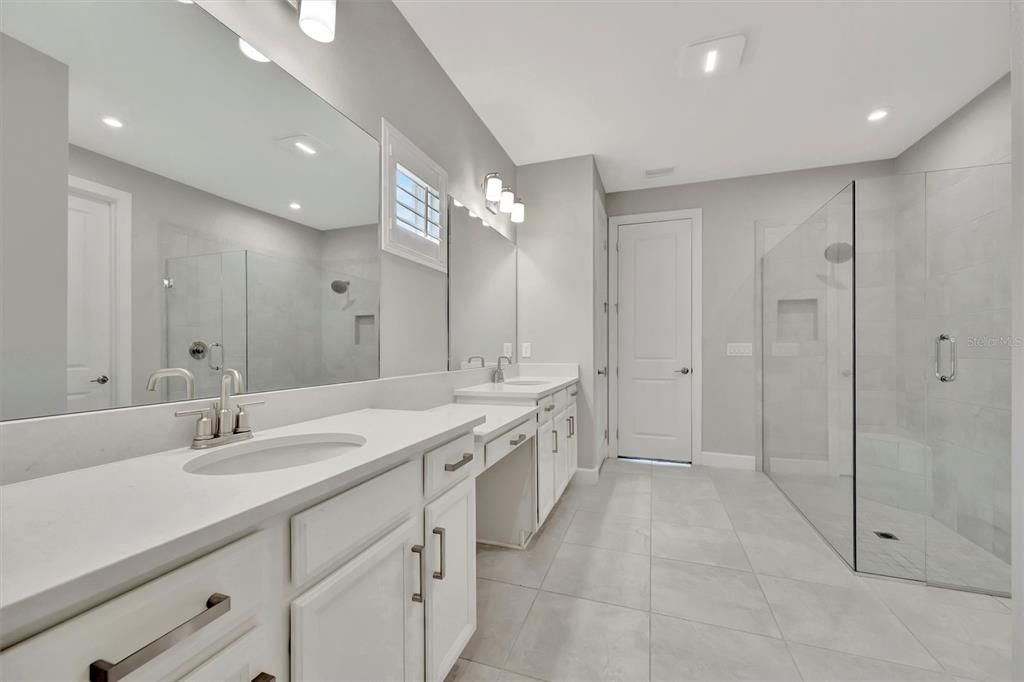 For Sale: $515,000 (3 beds, 2 baths, 1828 Square Feet)