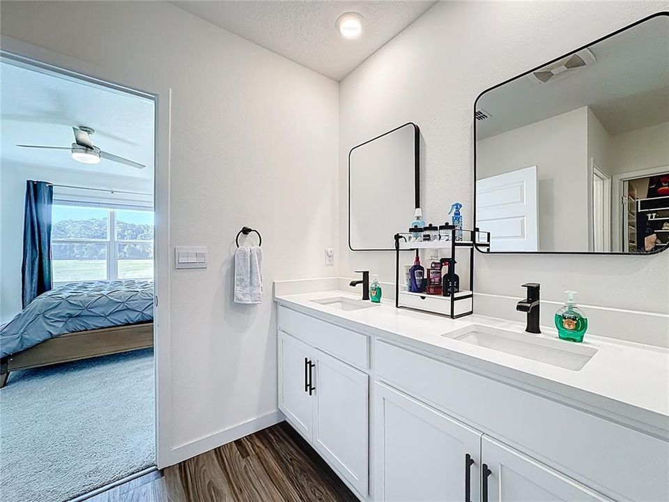 待售: $430,000 (4 贝兹, 2 浴室, 1846 平方英尺)