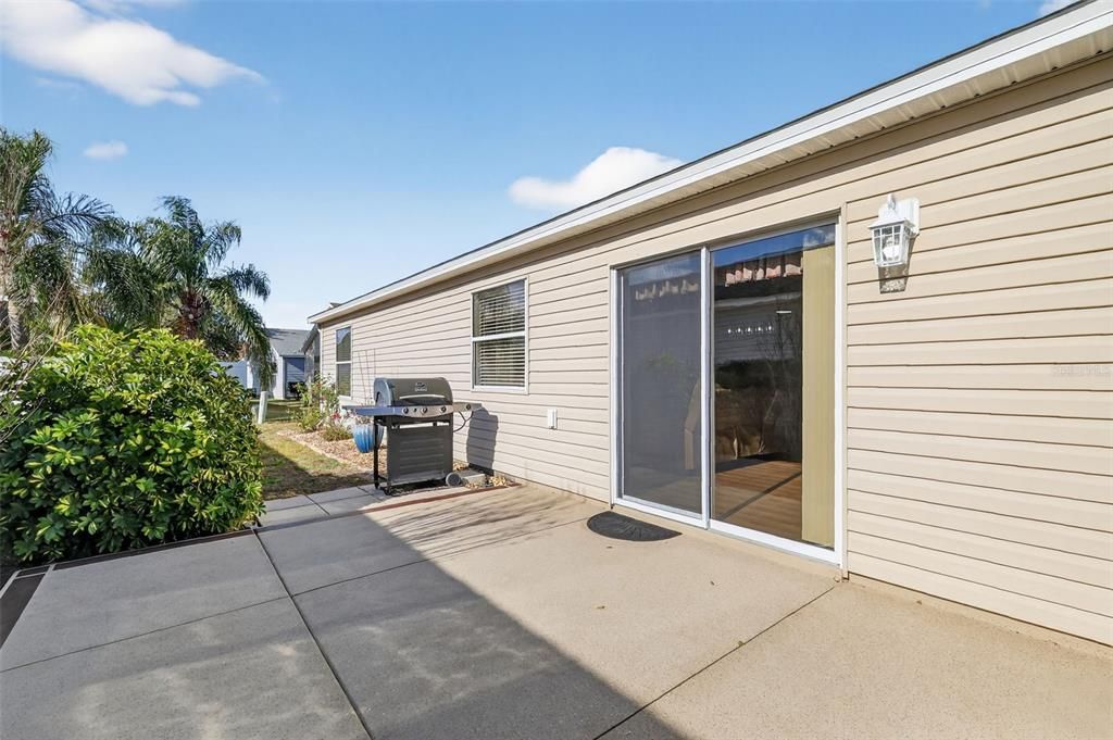 For Sale: $285,000 (2 beds, 2 baths, 1156 Square Feet)