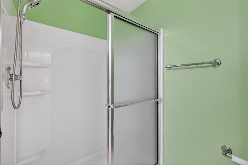 For Sale: $285,000 (2 beds, 2 baths, 1156 Square Feet)