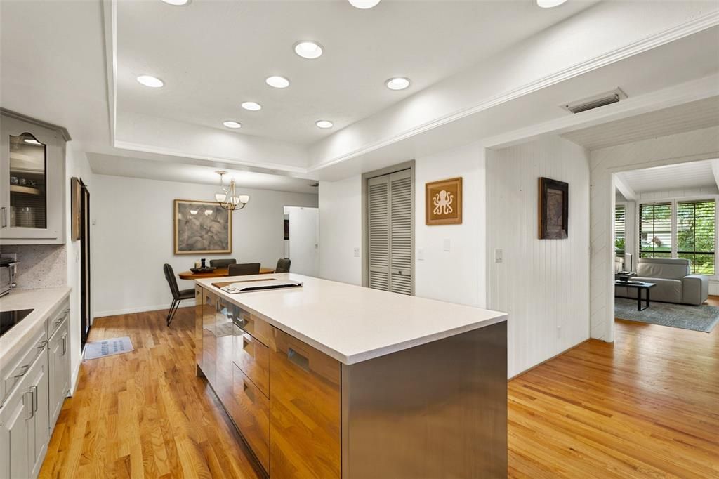 For Sale: $599,000 (6 beds, 3 baths, 3487 Square Feet)