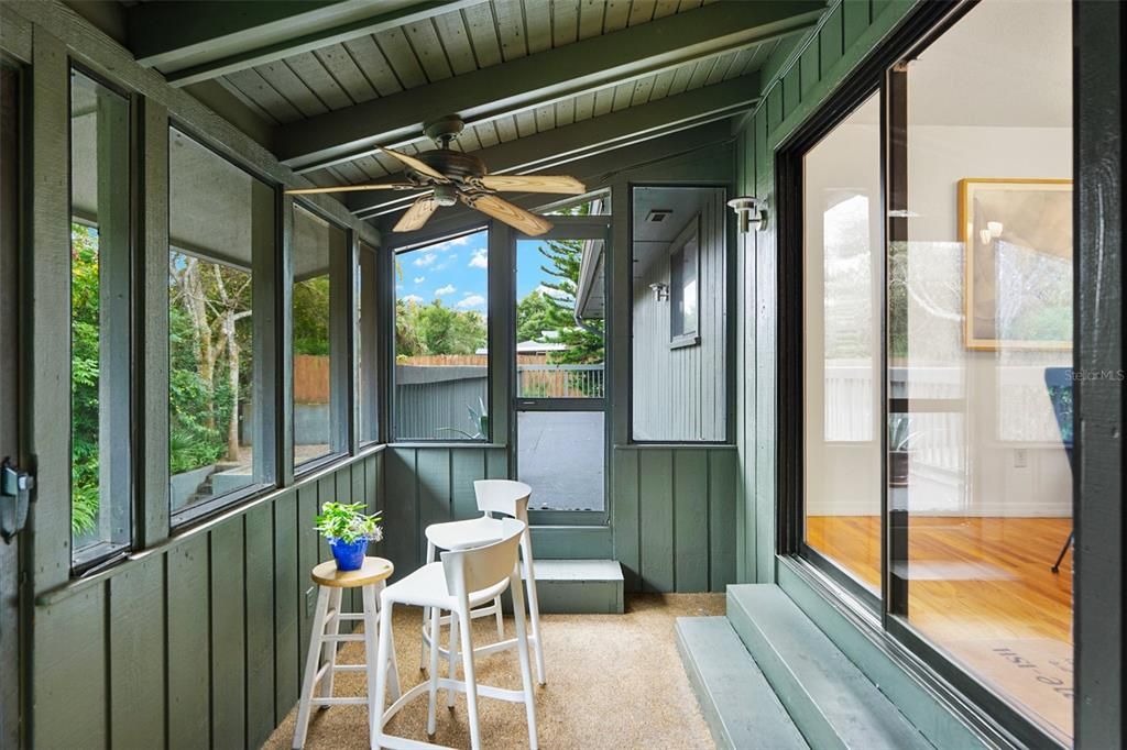 For Sale: $599,000 (6 beds, 3 baths, 3487 Square Feet)