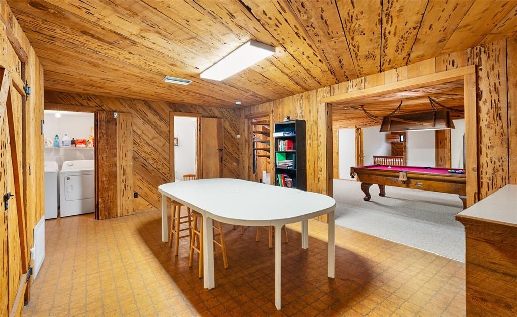 For Sale: $599,000 (6 beds, 3 baths, 3487 Square Feet)