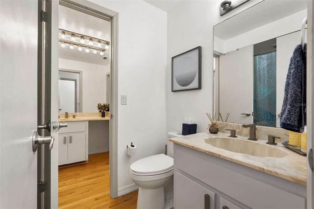 For Sale: $599,000 (6 beds, 3 baths, 3487 Square Feet)