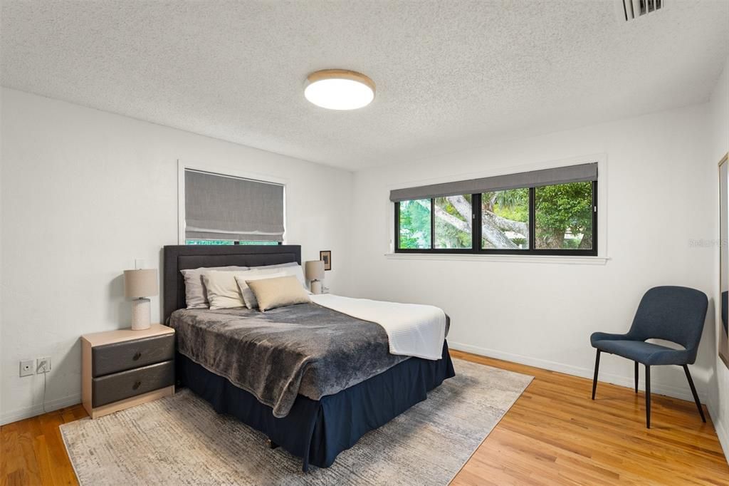 For Sale: $599,000 (6 beds, 3 baths, 3487 Square Feet)