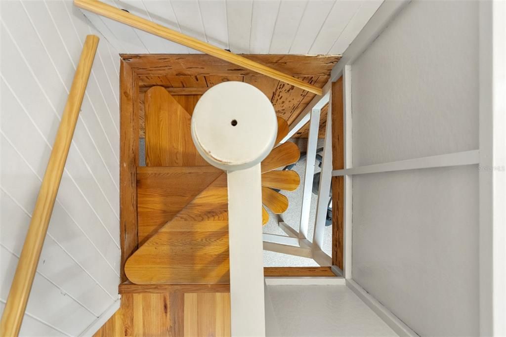 For Sale: $599,000 (6 beds, 3 baths, 3487 Square Feet)