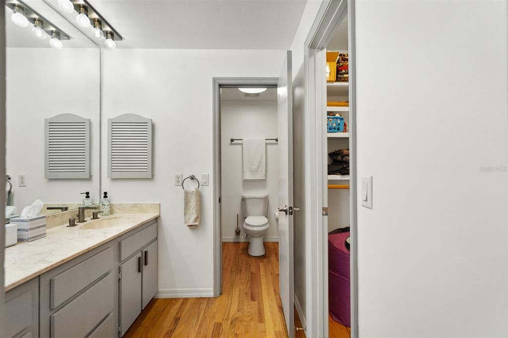 For Sale: $599,000 (6 beds, 3 baths, 3487 Square Feet)