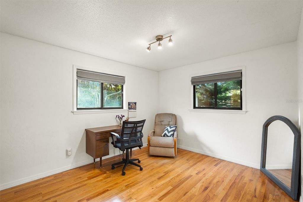 For Sale: $599,000 (6 beds, 3 baths, 3487 Square Feet)