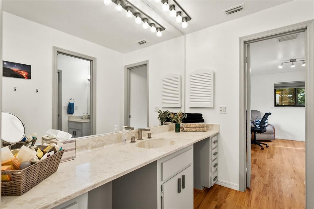 For Sale: $599,000 (6 beds, 3 baths, 3487 Square Feet)