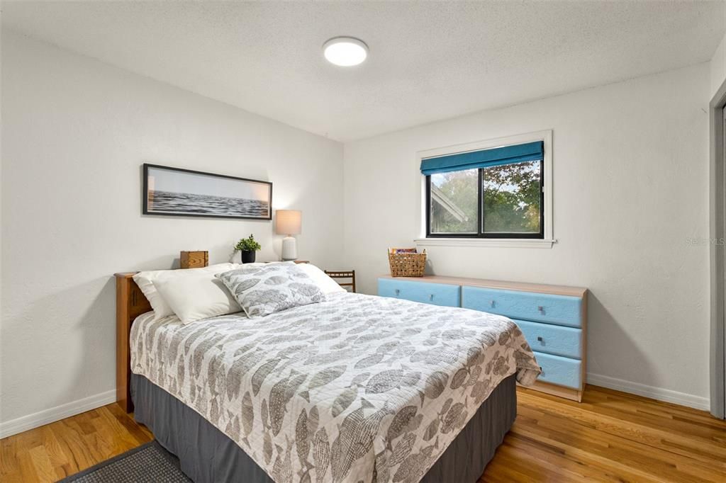 For Sale: $599,000 (6 beds, 3 baths, 3487 Square Feet)