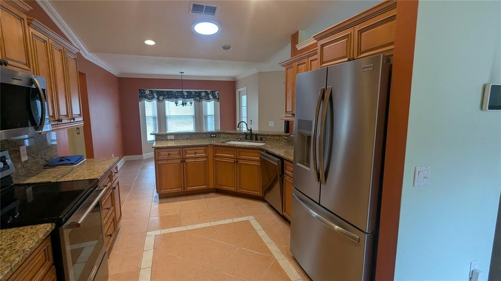 For Sale: $350,000 (3 beds, 2 baths, 1740 Square Feet)