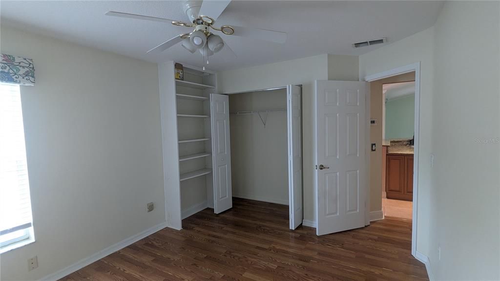 For Sale: $350,000 (3 beds, 2 baths, 1740 Square Feet)