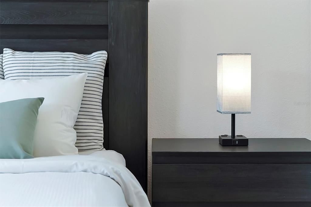 For Rent: $2,900 (5 beds, 4 baths, 2340 Square Feet)