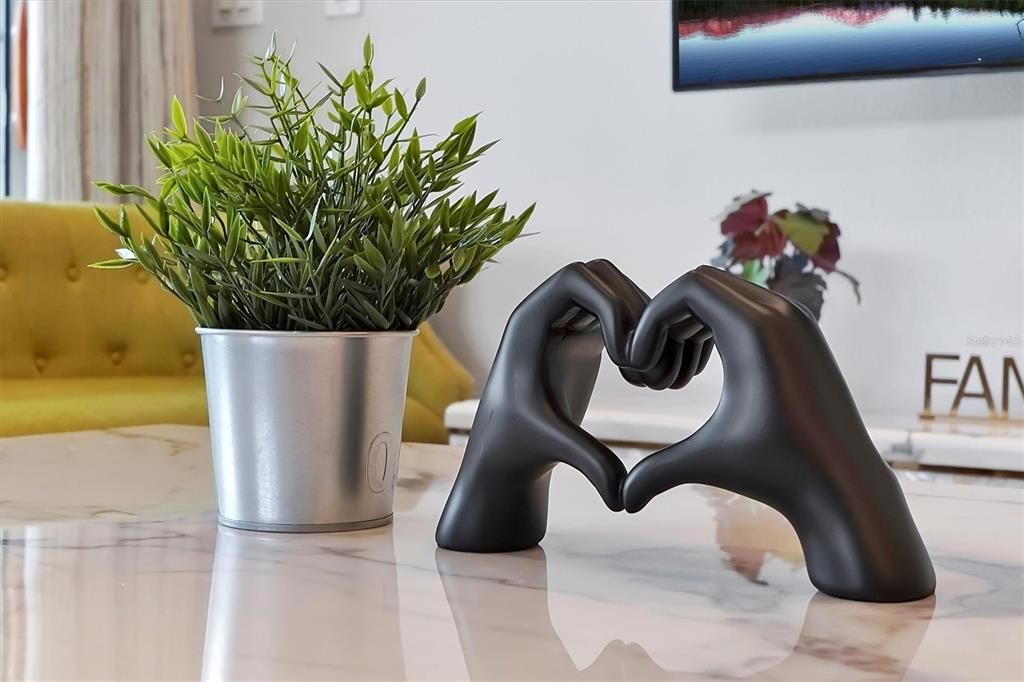 For Rent: $2,900 (5 beds, 4 baths, 2340 Square Feet)